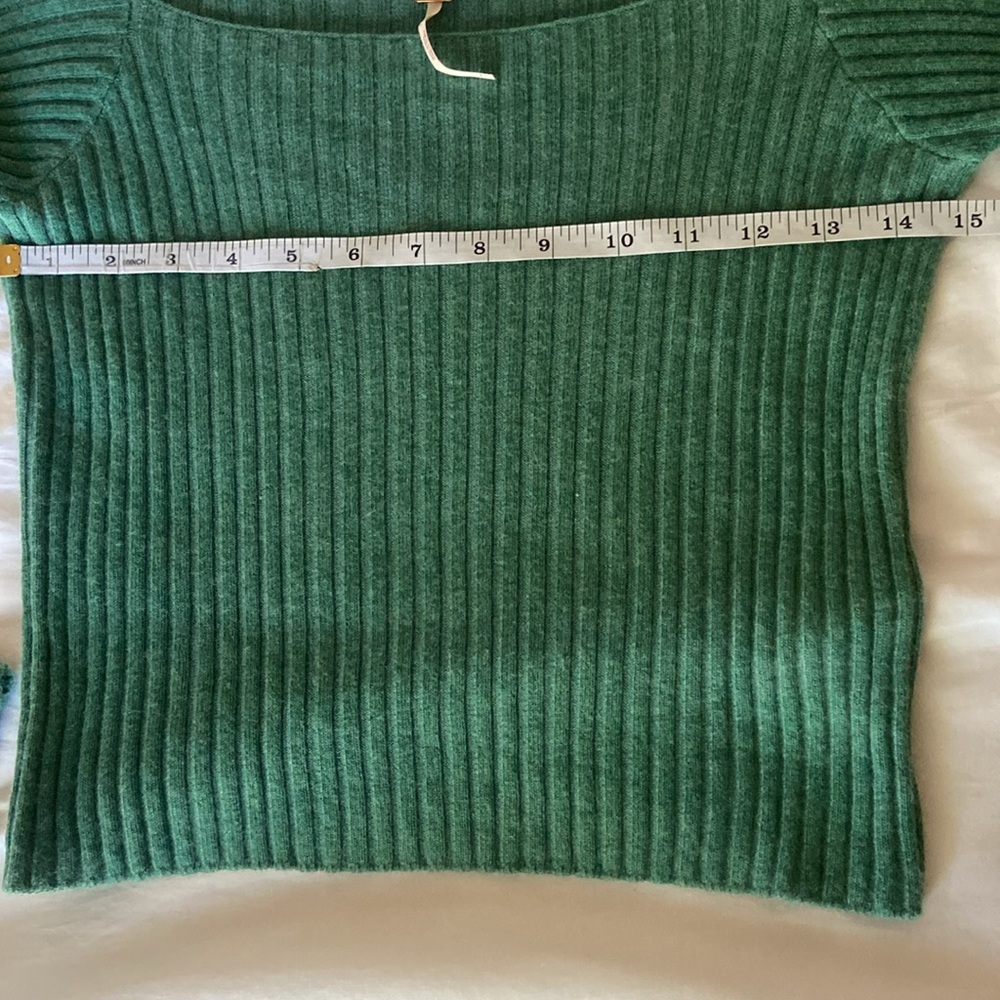 Free People Madeline Off The Shoulder Sweater Size Large in Green - Picture 7 of 9